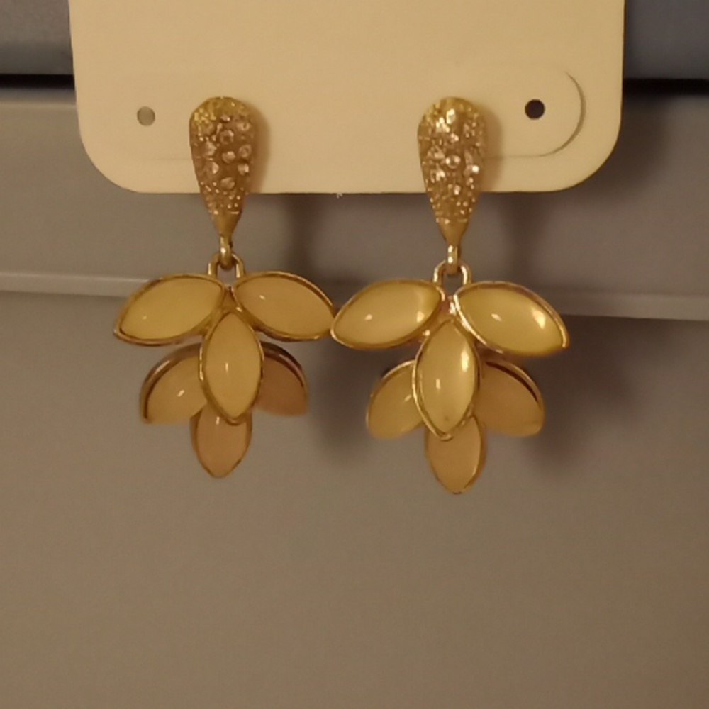 New charming Charlie fashion post earrings - Picture 3 of 5